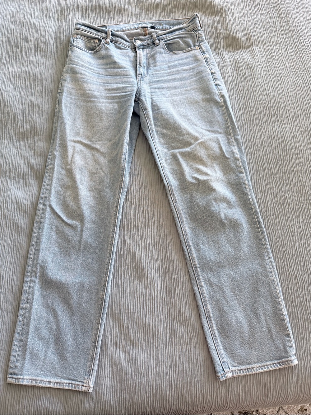 American Eagle Outfitters Light Wash Straight Leg Jeans - Light Blue